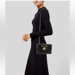 💥Authentic GUCCI Rajah Medium Shoulder
Bag💥